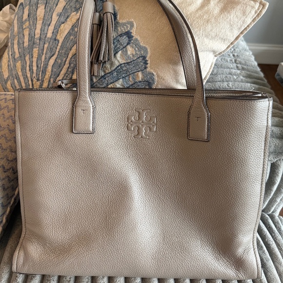 Tory Burch Thea Tote in French Gray - Picture 1 of 6